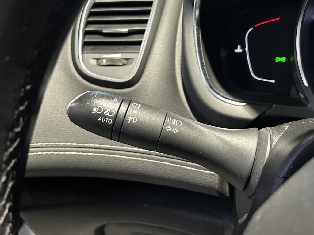 Renault Grand Scenic Exposé-Bild 25