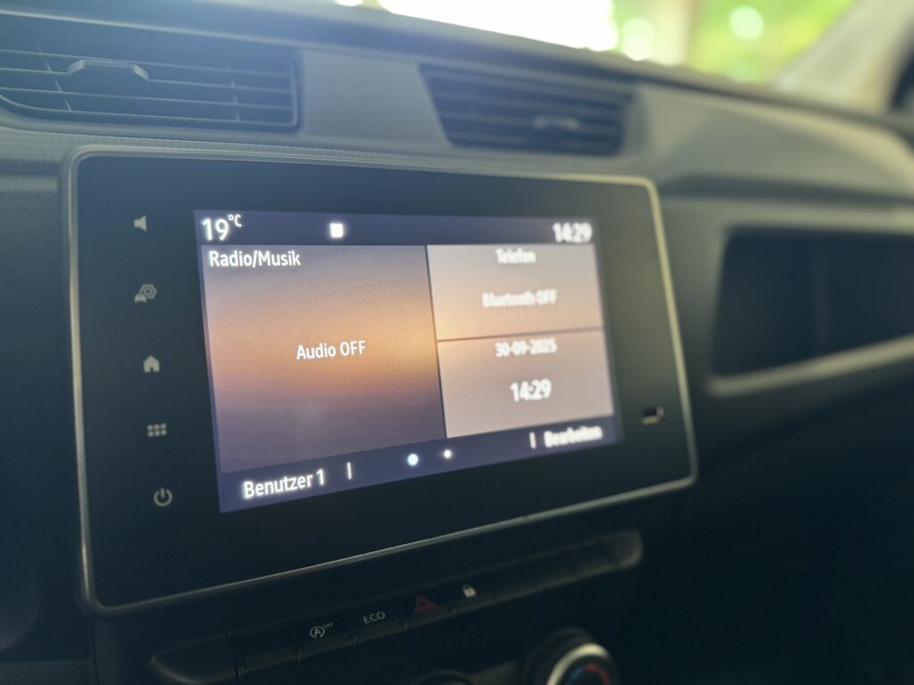 Renault Express Exposé-Bild 22