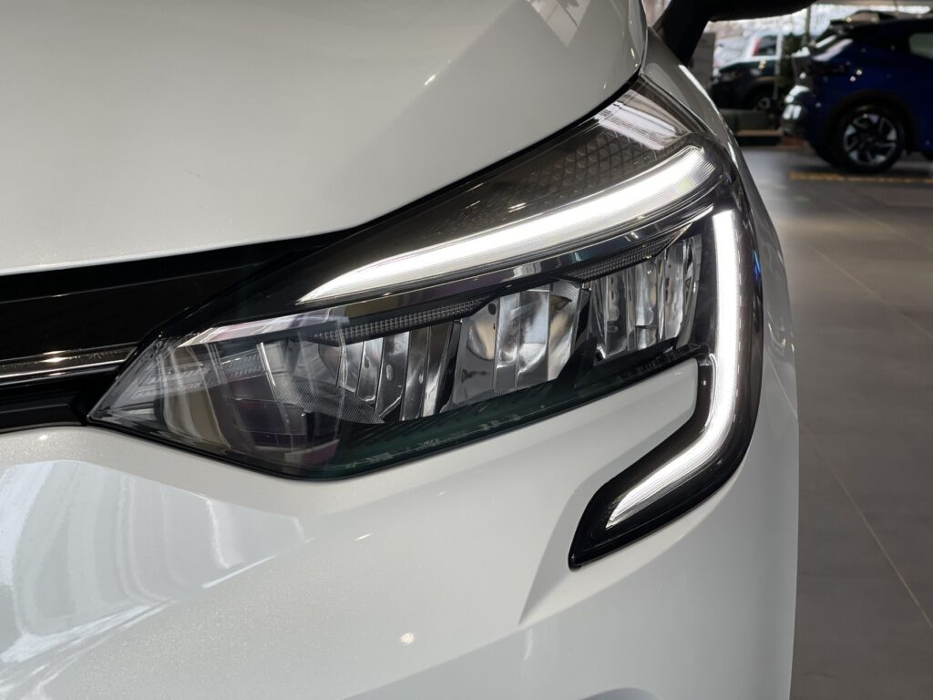 Renault Clio Exposé-Bild 4