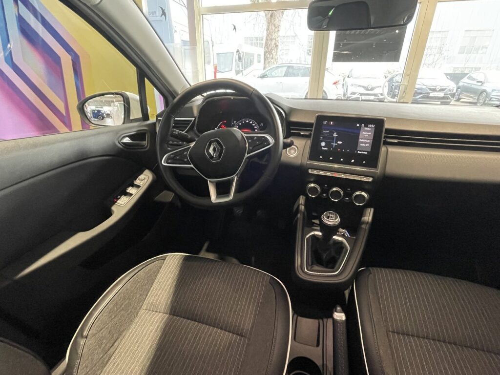 Renault Clio Exposé-Bild 11