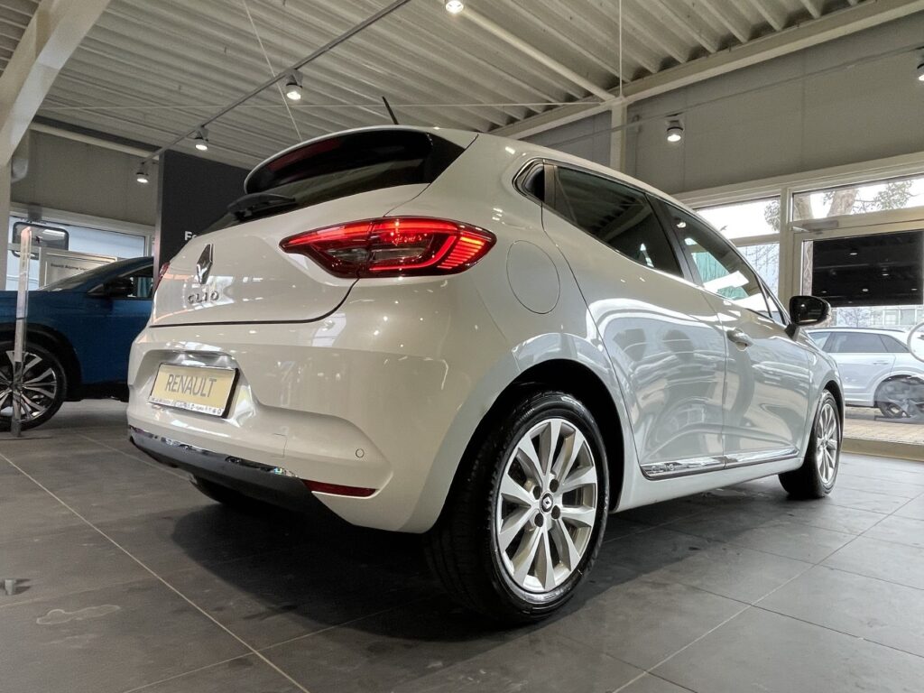 Renault Clio Exposé-Bild 15