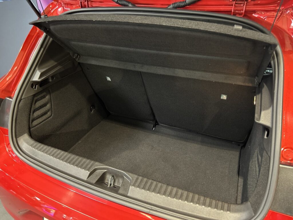 Renault Clio Exposé-Bild 11