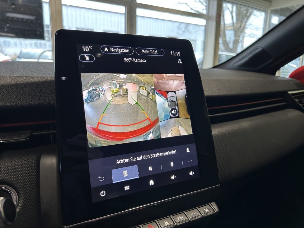 Renault Clio Exposé-Bild 17