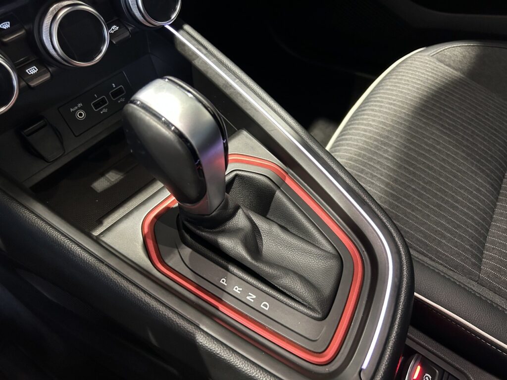 Renault Clio Exposé-Bild 21