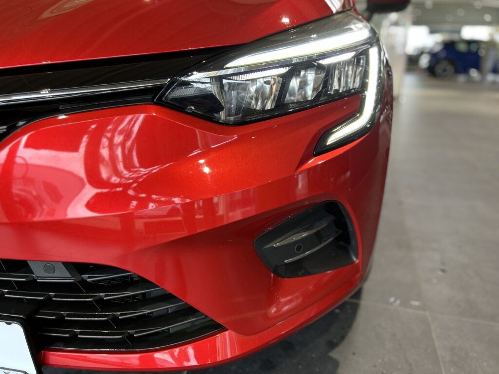 Renault Clio Exposé-Bild 28