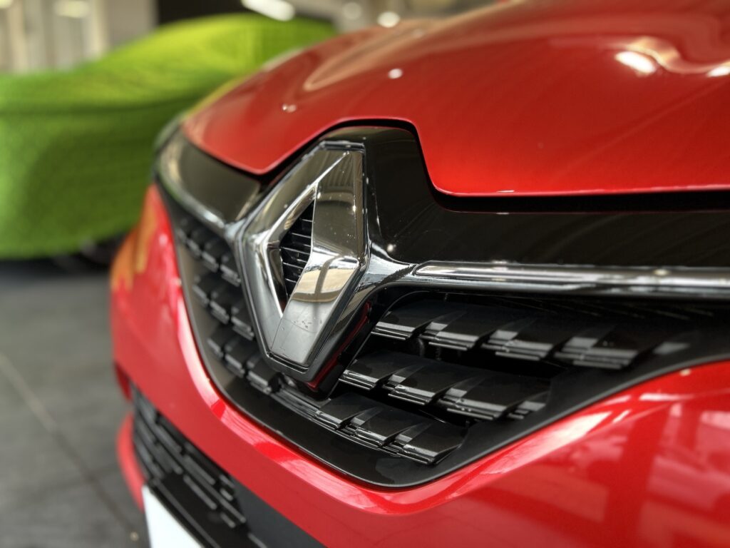 Renault Clio Exposé-Bild 29