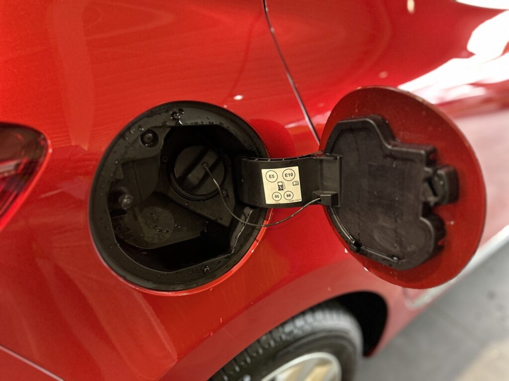 Renault Clio Exposé-Bild 36