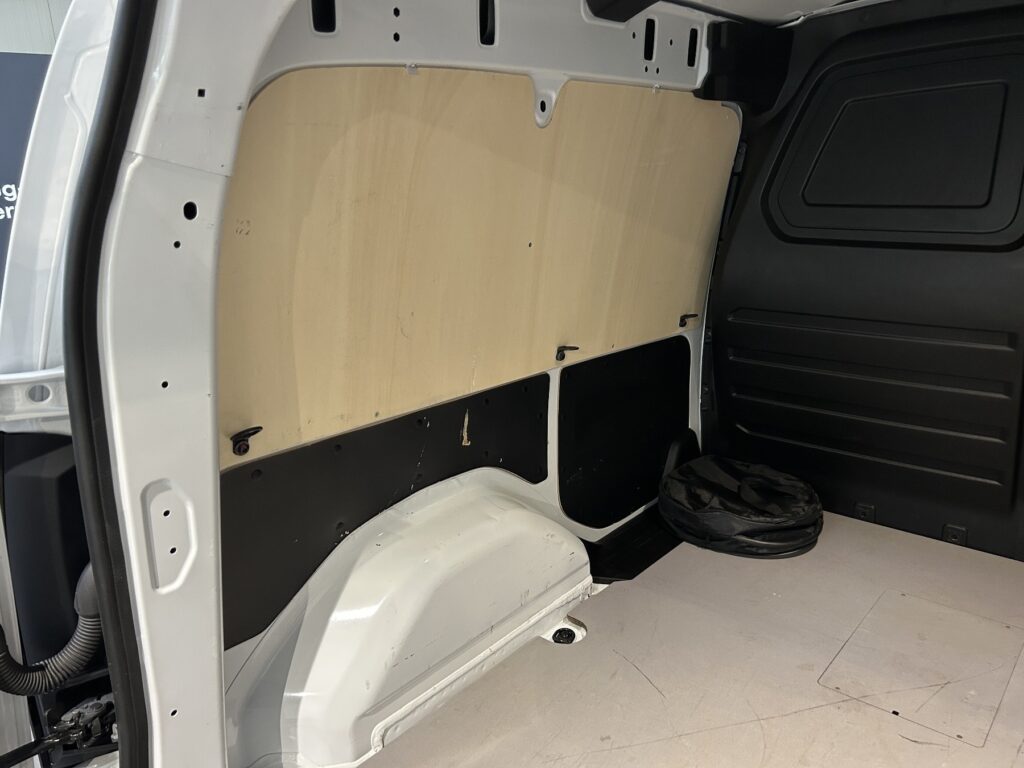 Renault Kangoo E-TECH Exposé-Bild 11