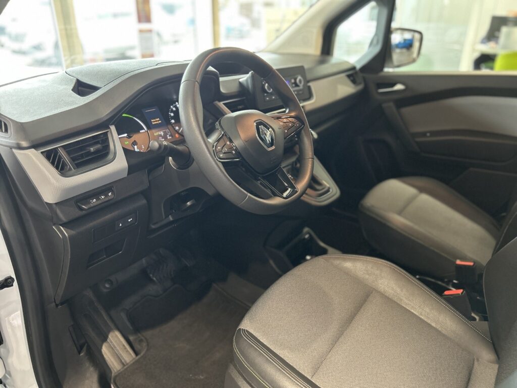 Renault Kangoo E-TECH Exposé-Bild 14
