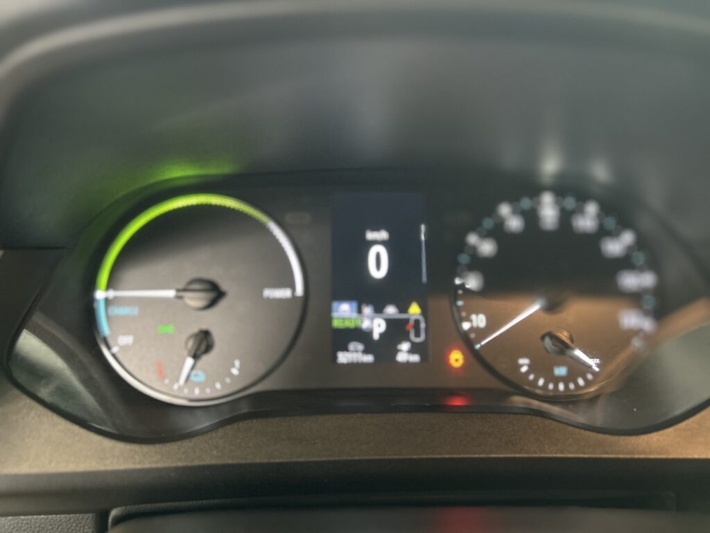 Renault Kangoo E-TECH Exposé-Bild 17