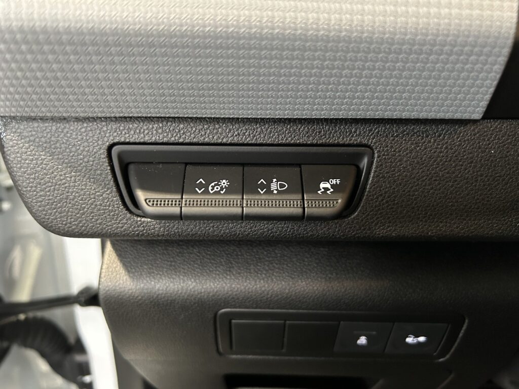 Renault Kangoo E-TECH Exposé-Bild 27