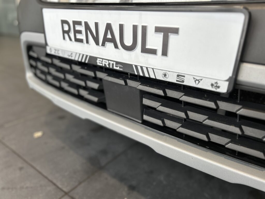 Renault Kangoo E-TECH Exposé-Bild 38