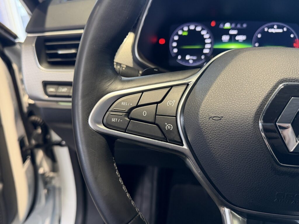 Renault Arkana Exposé-Bild 18