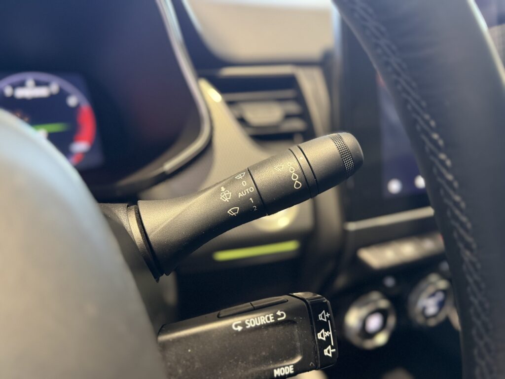 Renault Arkana Exposé-Bild 20