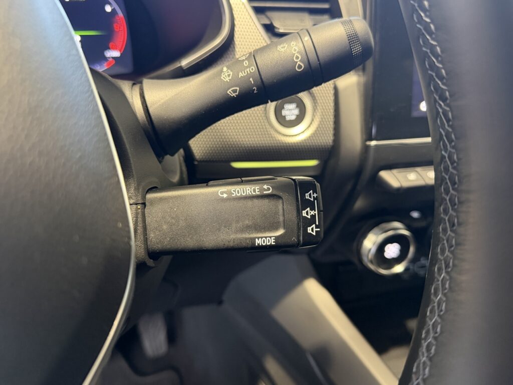 Renault Arkana Exposé-Bild 21