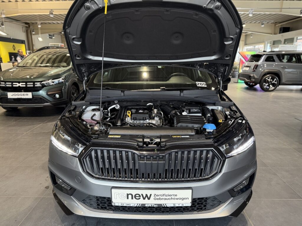 SKODA Fabia Exposé-Bild 3