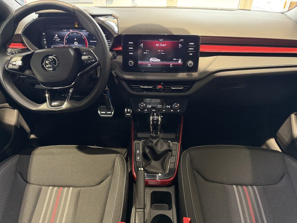 SKODA Fabia Exposé-Bild 8