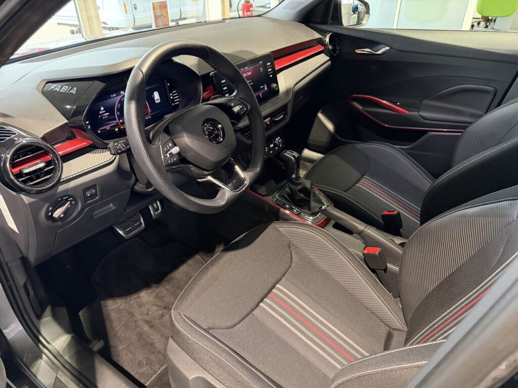 SKODA Fabia Exposé-Bild 14