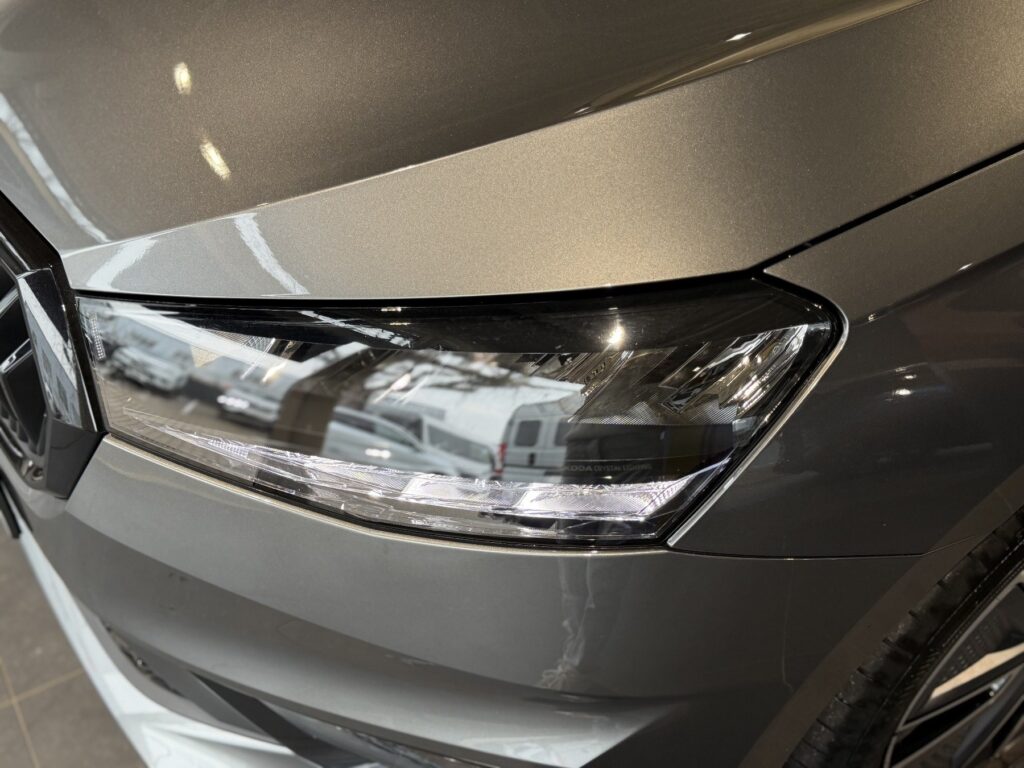 SKODA Fabia Exposé-Bild 40