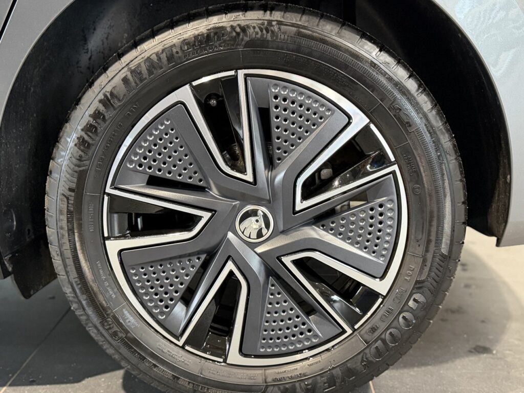 SKODA Fabia Exposé-Bild 50