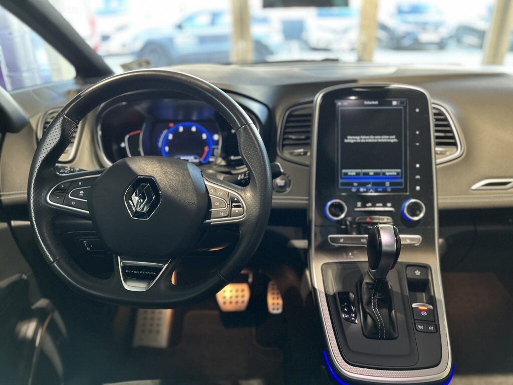 Renault Grand Scenic Exposé-Bild 8