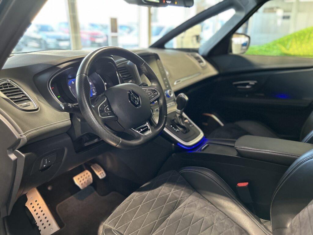 Renault Grand Scenic Exposé-Bild 14