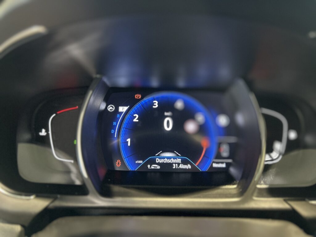 Renault Grand Scenic Exposé-Bild 17