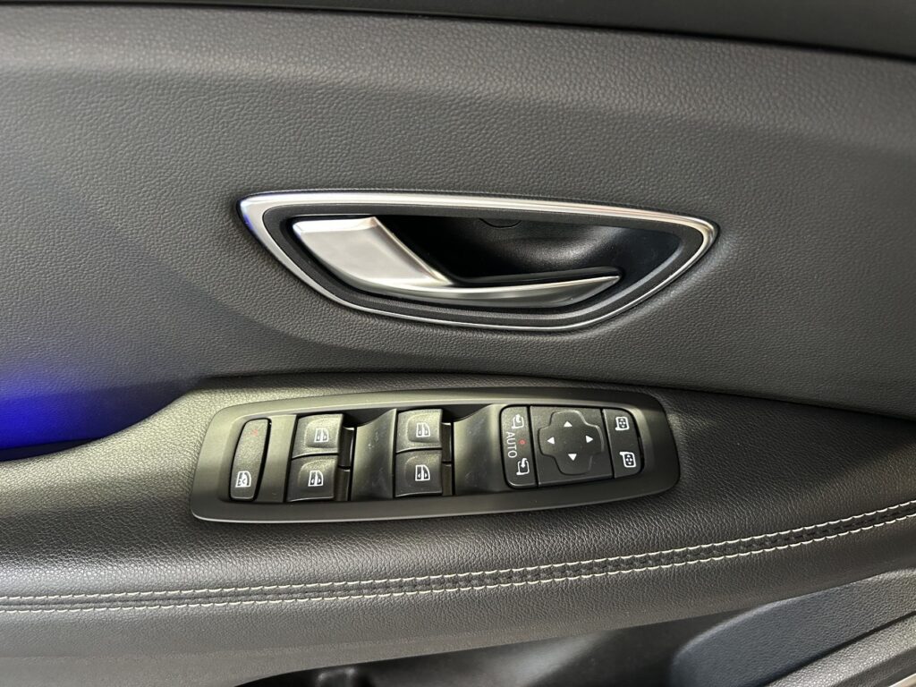 Renault Grand Scenic Exposé-Bild 26