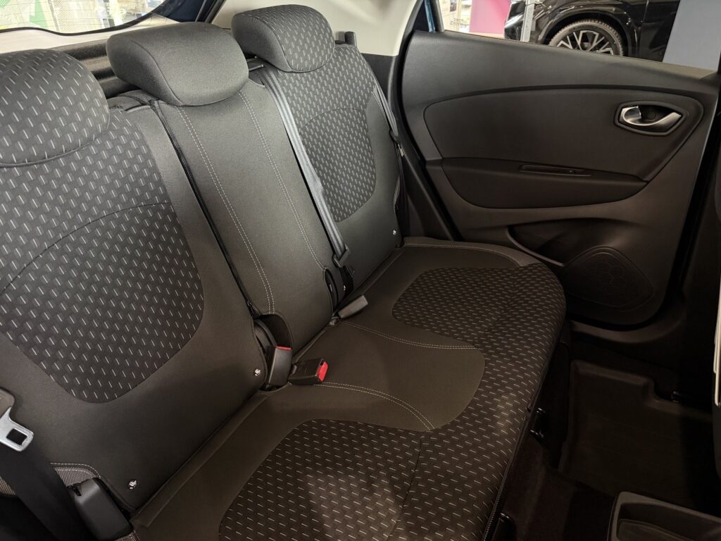 Renault Captur Exposé-Bild 7