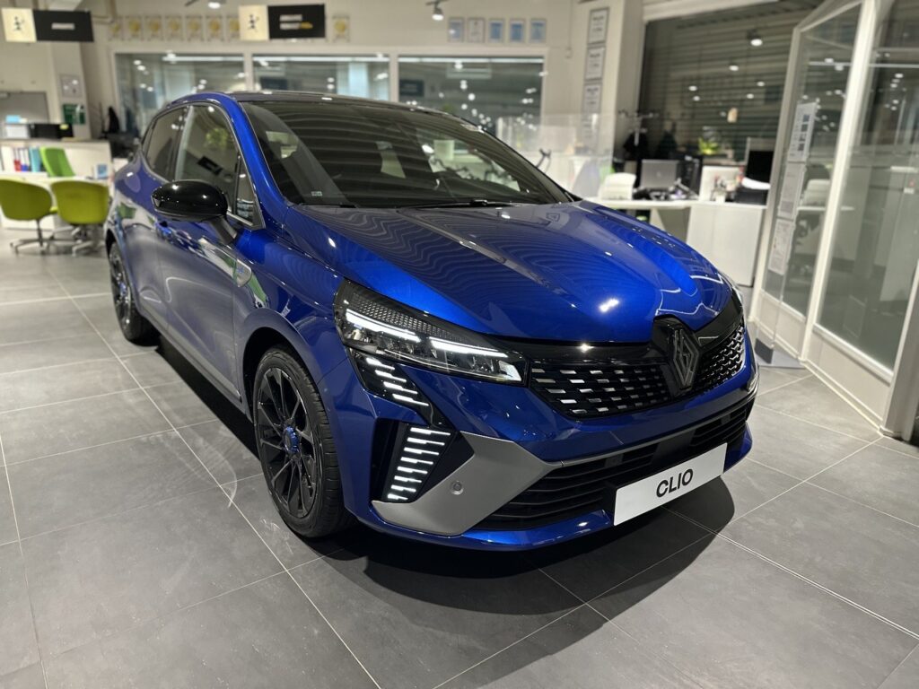 Renault Clio Exposé-Bild 5