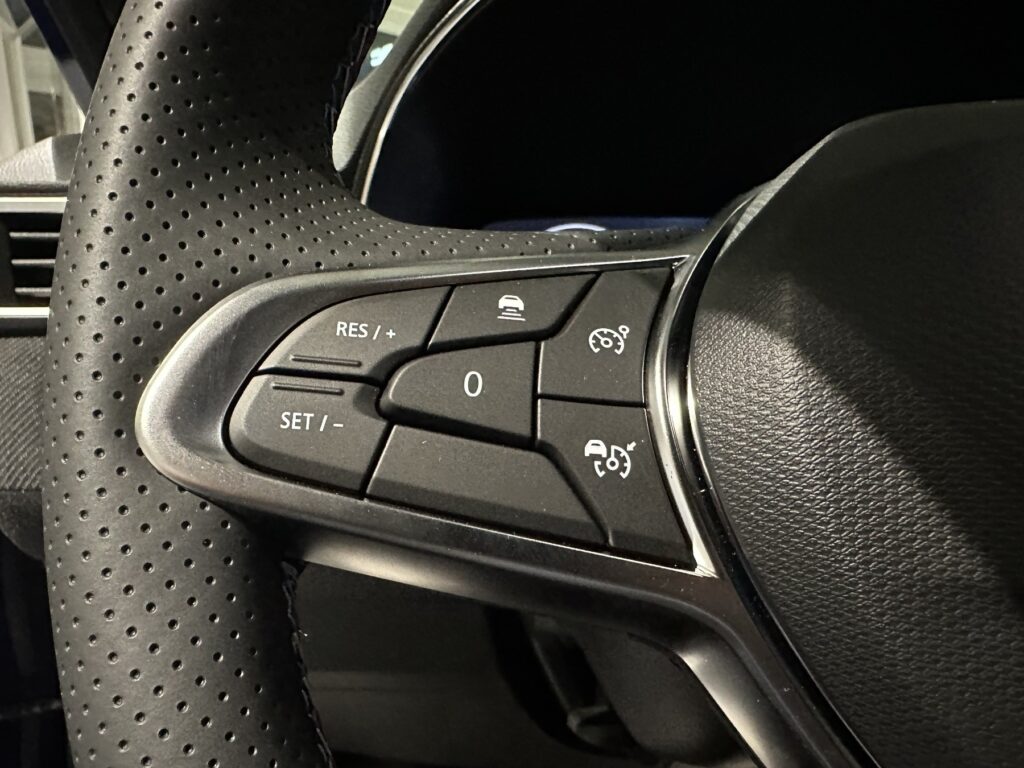 Renault Clio Exposé-Bild 26