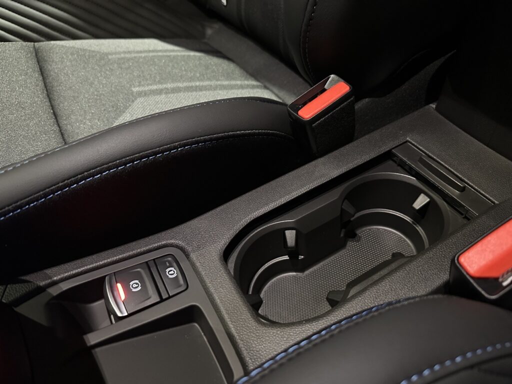 Renault Clio Exposé-Bild 36