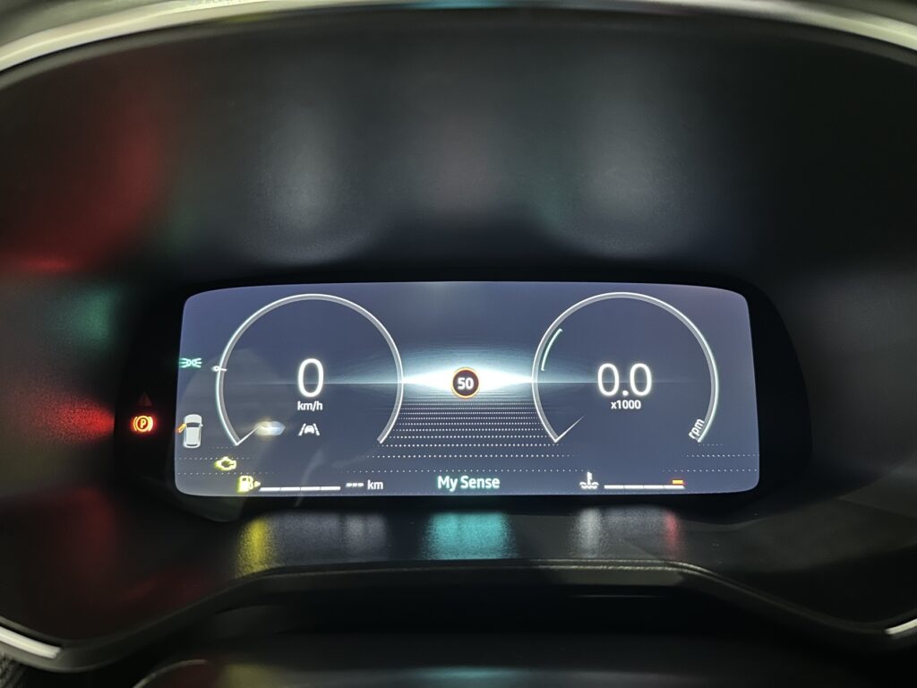 Renault Clio Exposé-Bild 40