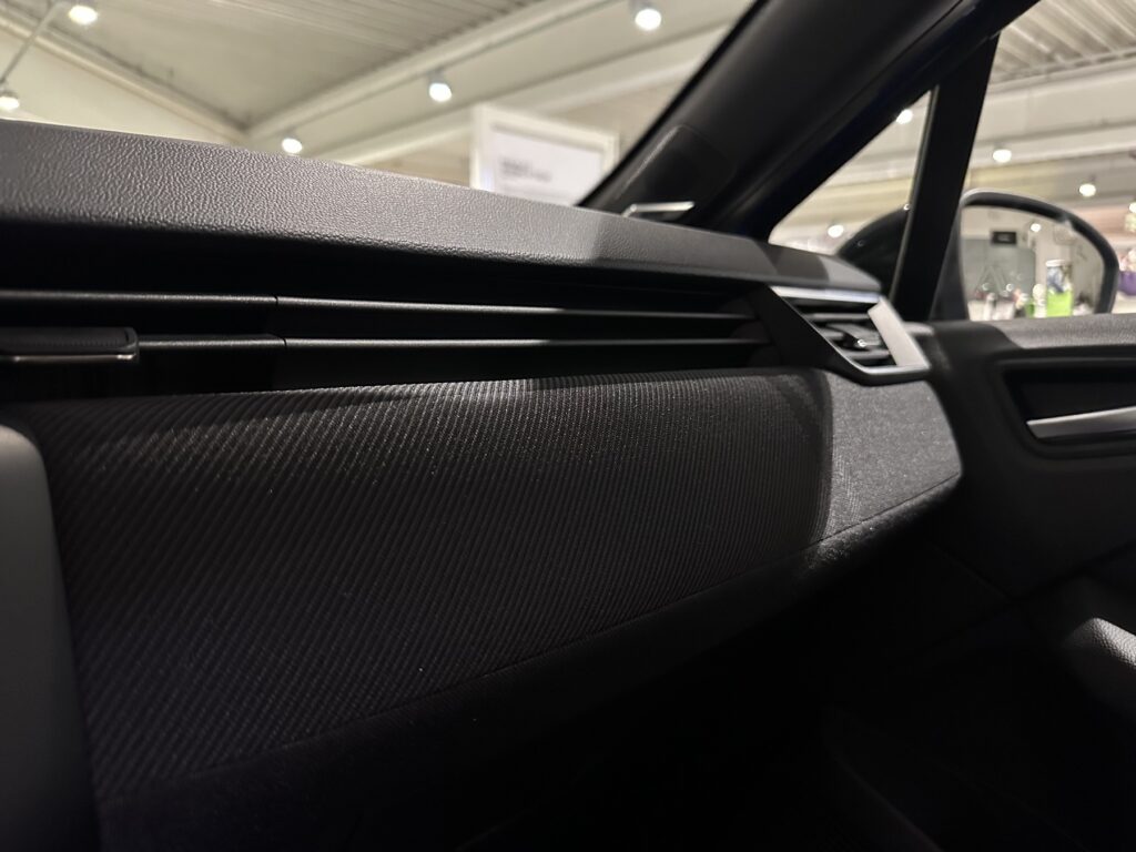 Renault Clio Exposé-Bild 41