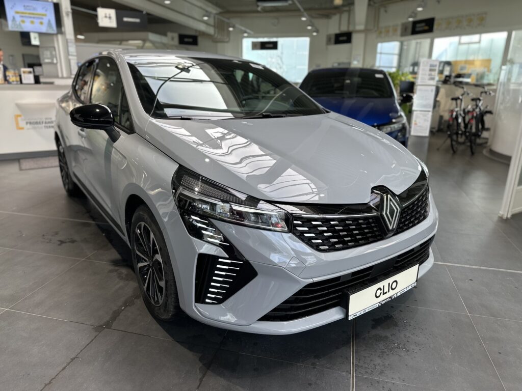 Renault Clio Exposé-Bild 6