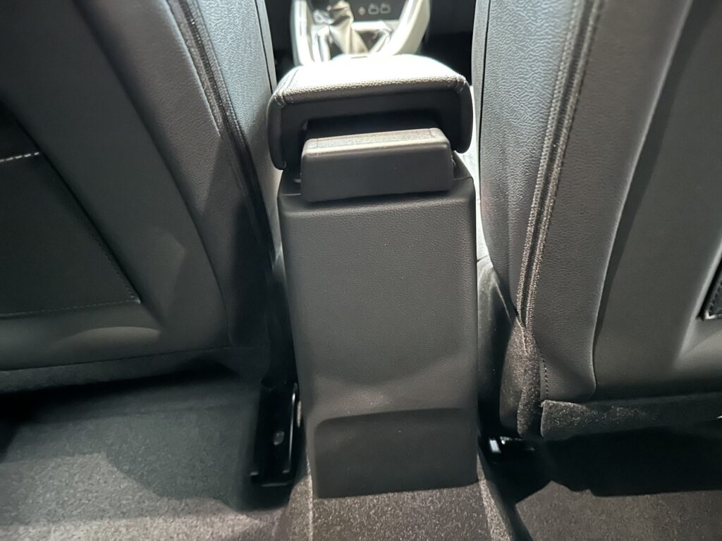 Renault Clio Exposé-Bild 27