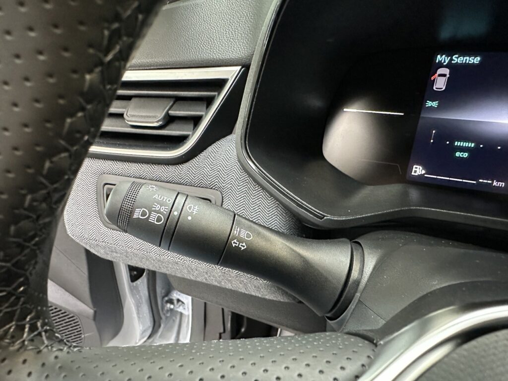 Renault Clio Exposé-Bild 34