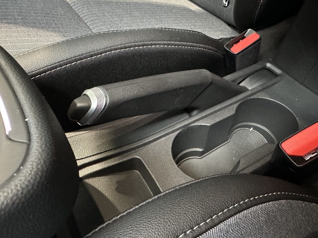 Renault Clio Exposé-Bild 42