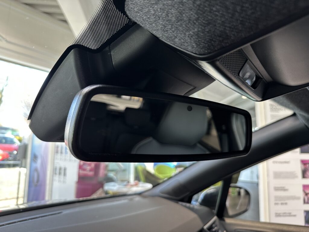 Renault Clio Exposé-Bild 47