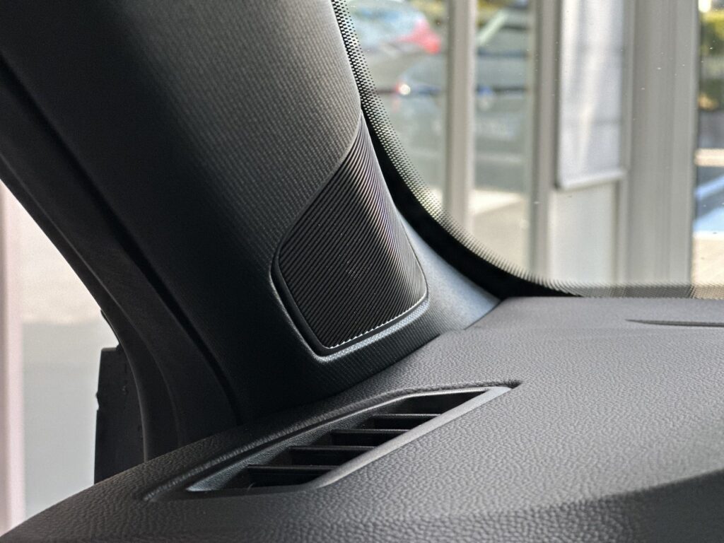 Renault Clio Exposé-Bild 48