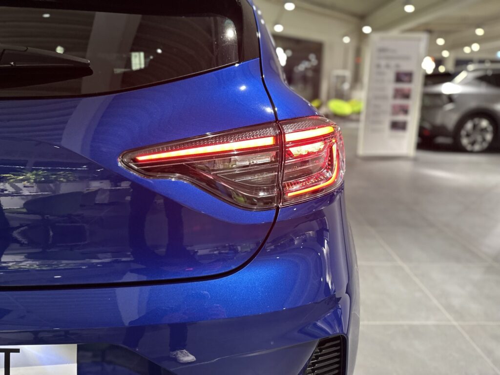 Renault Clio Exposé-Bild 12