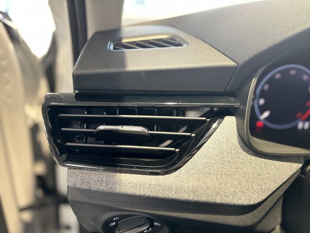 SKODA Kamiq Exposé-Bild 32