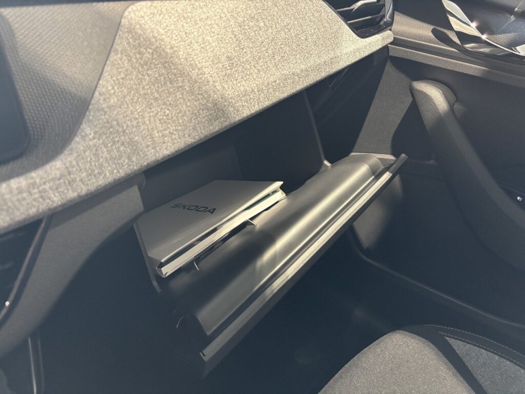 SKODA Kamiq Exposé-Bild 37