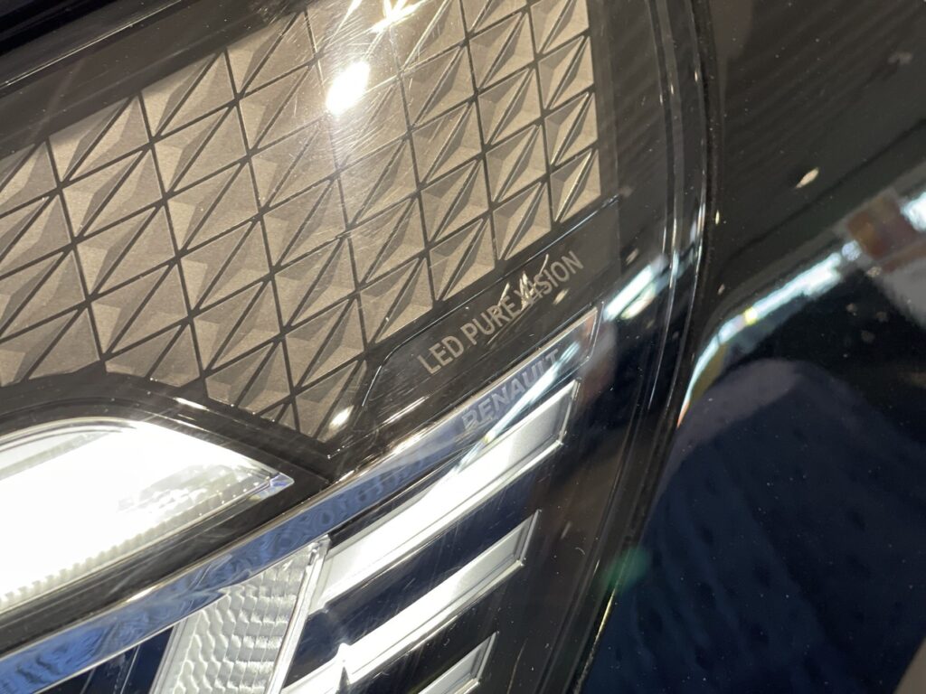 Renault Captur Exposé-Bild 4