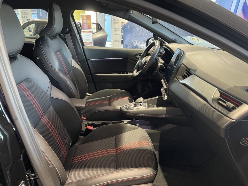 Renault Captur Exposé-Bild 10