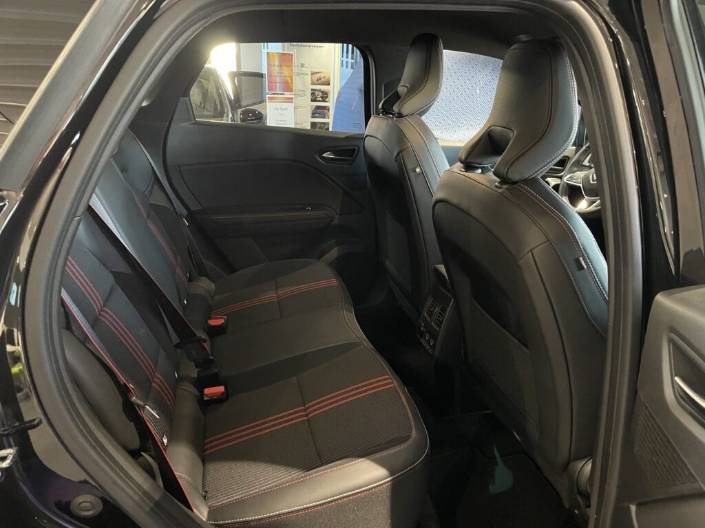 Renault Captur Exposé-Bild 13