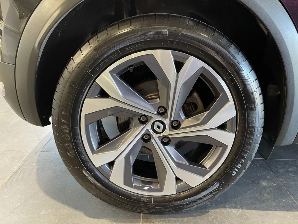 Renault Captur Exposé-Bild 17