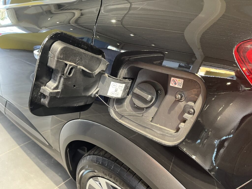 Renault Captur Exposé-Bild 30