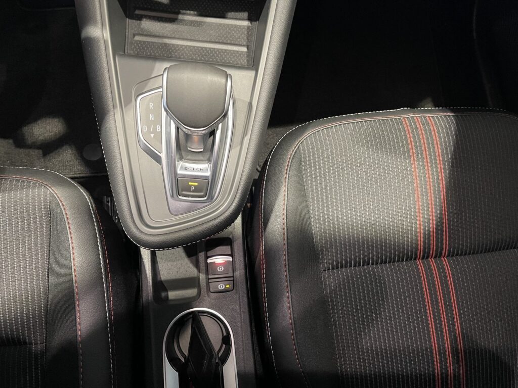 Renault Captur Exposé-Bild 40