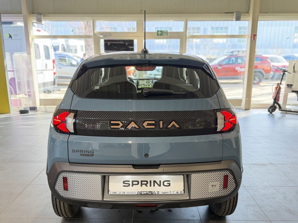 Dacia Spring Exposé-Bild 10